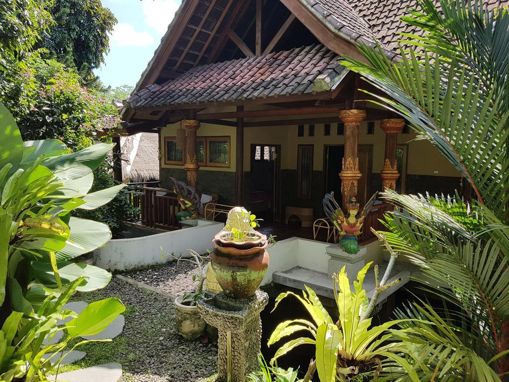 Villa Bale Seni Mataram Exterior photo