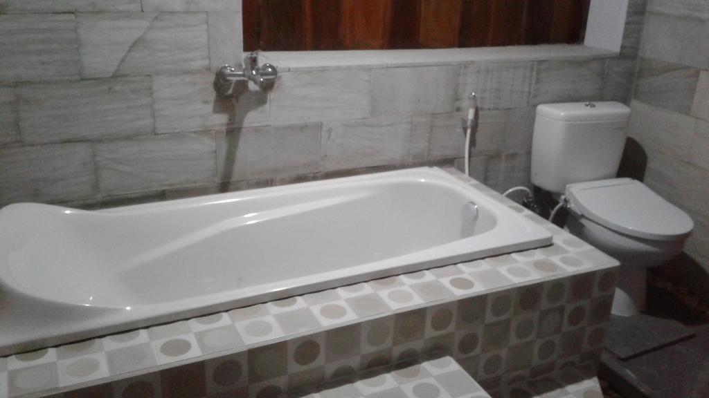 Villa Bale Seni Mataram Exterior photo