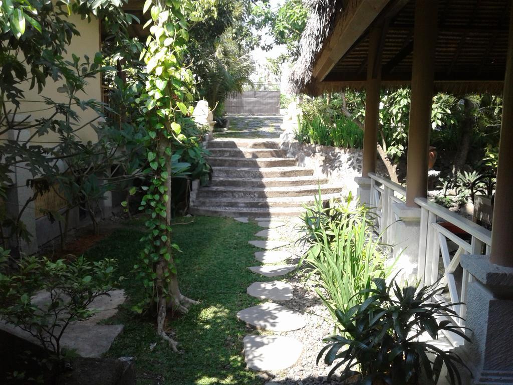 Villa Bale Seni Mataram Exterior photo