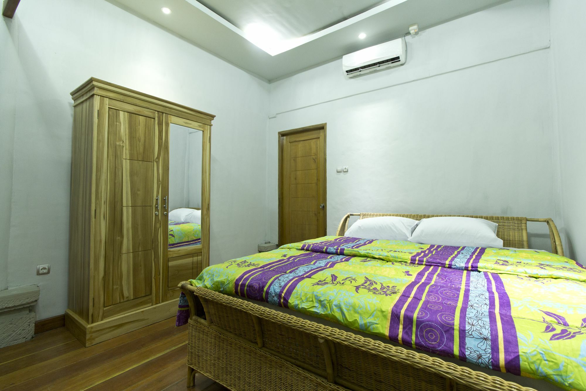 Villa Bale Seni Mataram Exterior photo